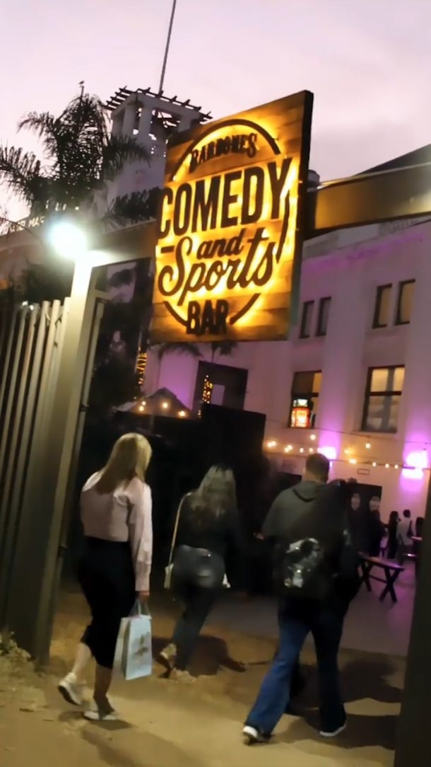 Barbones Comedy
